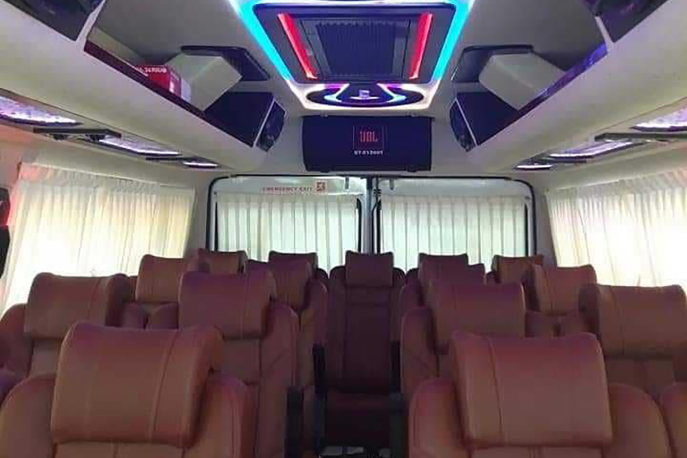 18 Seater Tempo Traveller Rental in Chennai